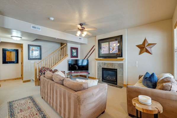 Apartment (2 Bedrooms) | Front of property - Cozy Park City Townhome By Dining, Shops & More! (Park City)