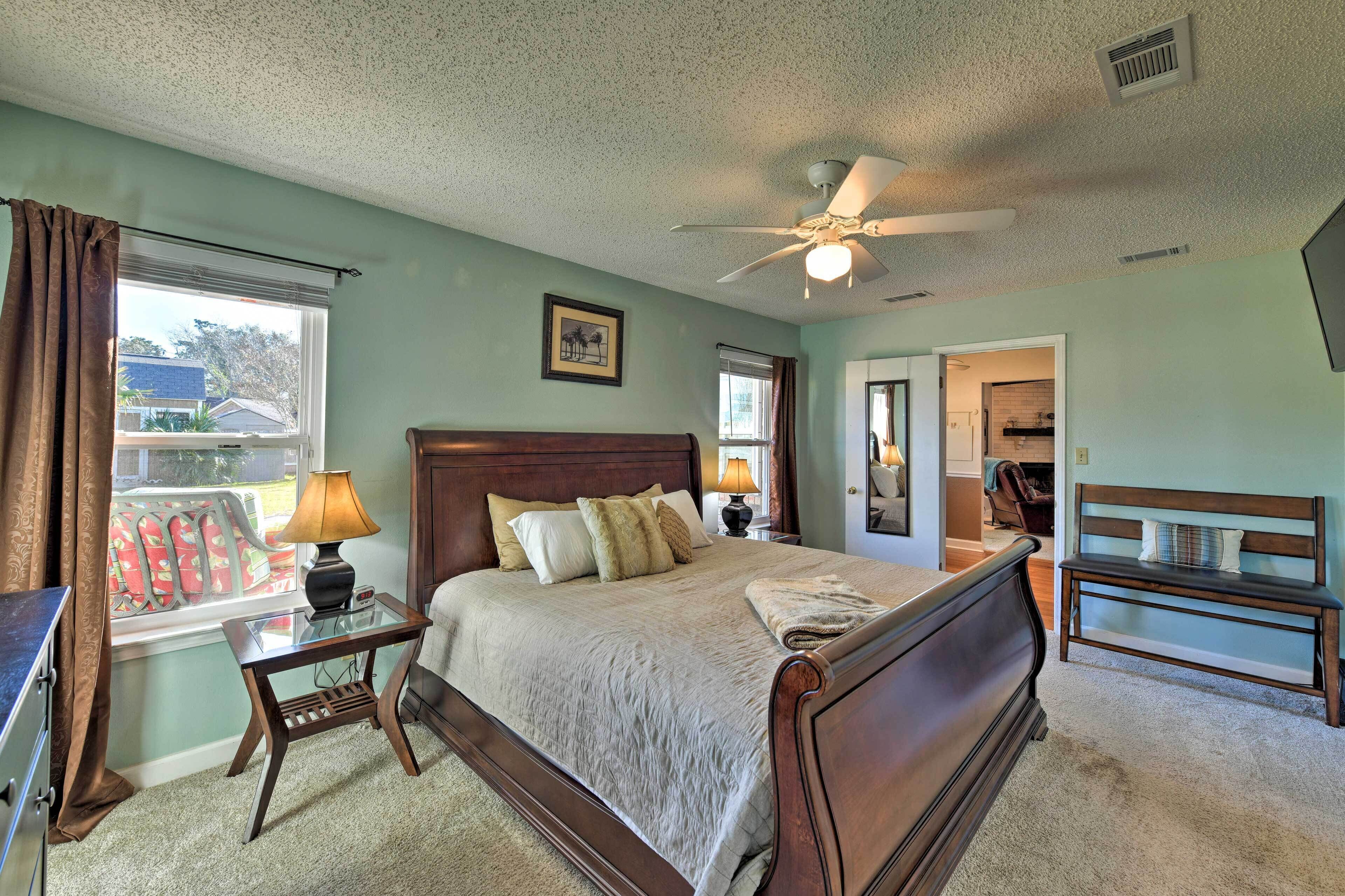 Welcoming Pensacola Home w/ Spacious Yard!