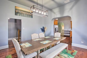 House (5 Bedrooms) | Interior - Spacious Vacation Home: 10 Mi to Lavon Lake! (Blue Ridge)