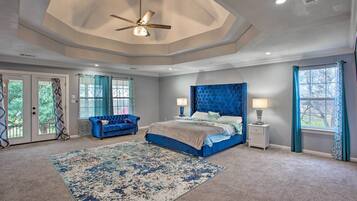 House (5 Bedrooms) | Interior