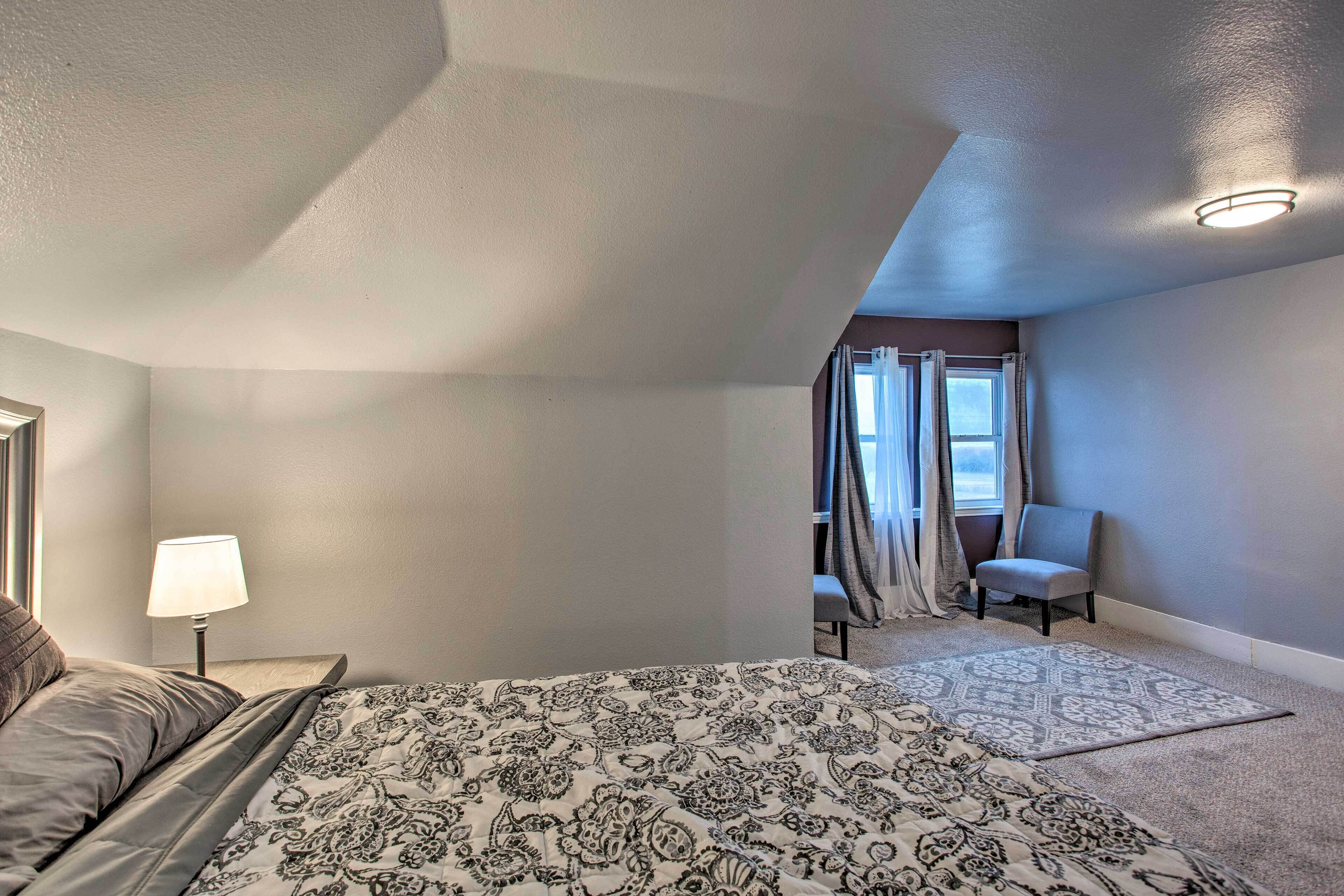 House (5 Bedrooms) | Interior