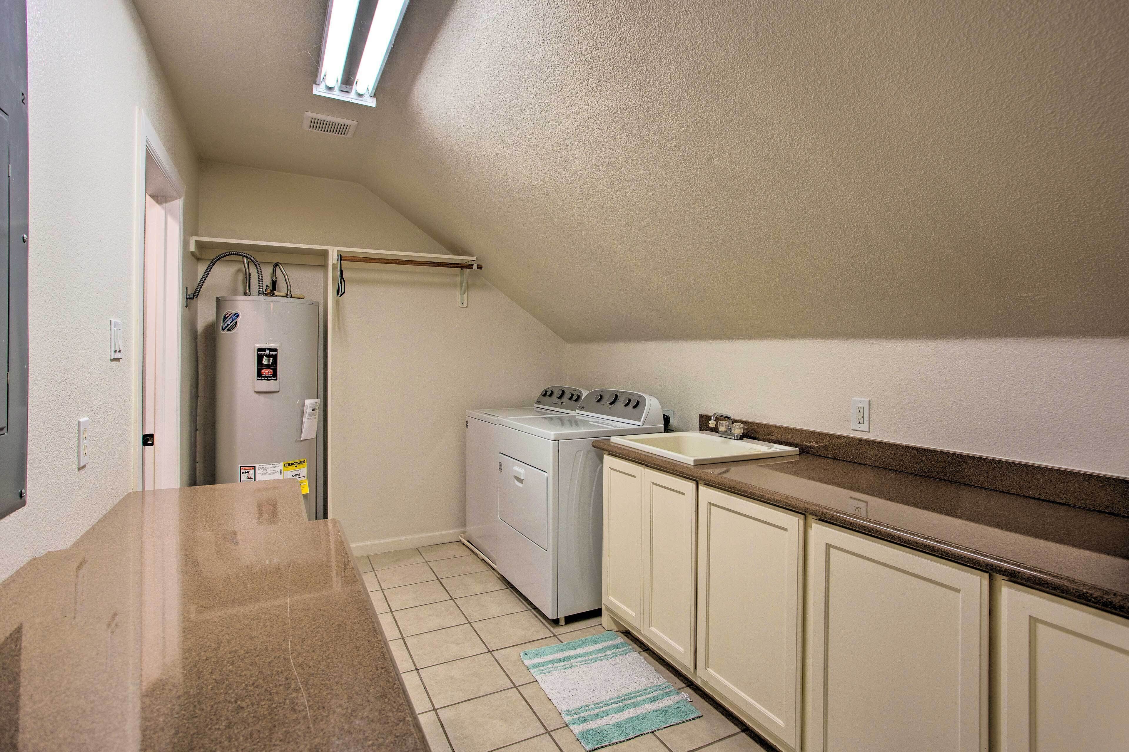 House (5 Bedrooms) | Interior