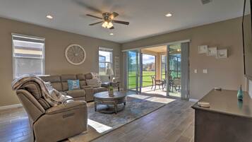 House (4 Bedrooms) | Interior