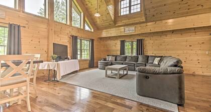 Lake View & Hot Tub: Wrightsville Cabin!