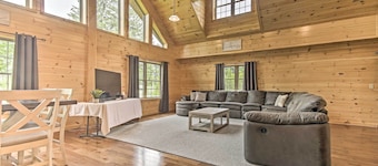 Lake View & Hot Tub: Wrightsville Cabin!