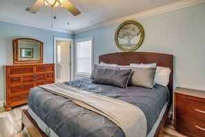 House (4 Bedrooms) | Interior