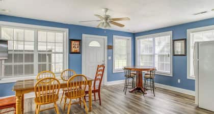 6 Mi to Boardwalk: Myrtle Beach Golfer's Retreat!