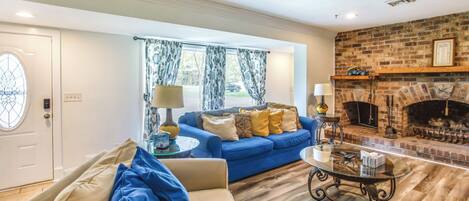 Rumah (4 Bedrooms) | Interior