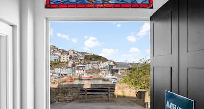 Mayflower, Maritime Suites - Free Wi-Fi - Harbour View