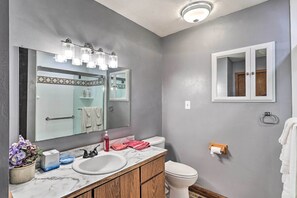 House (4 Bedrooms) | Bathroom | Shower