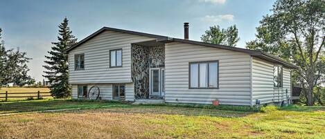 House (4 Bedrooms) | Front of property