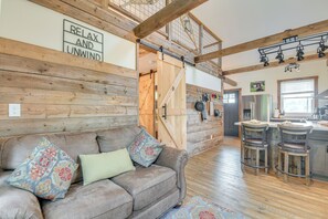 House (1 Bedroom) | Interior