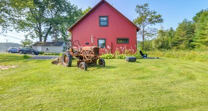 Historic Charm + Modern Luxury: 6 Mi to Stowe Mtn