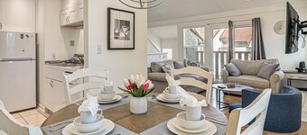 Myrtle Beach Condo: Balconies, Walk to Beach!