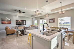 House (3 Bedrooms) | Interior