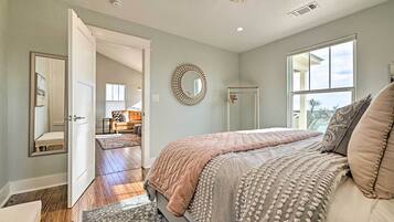 Cottage (2 Bedrooms) | Interior