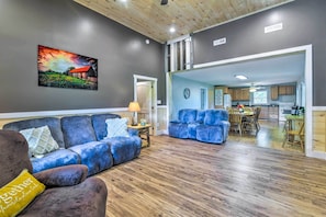 House (2 Bedrooms) | Interior
