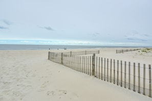 Apartment (1 Bedroom) | Interior - Bright Condo Half-block to Cape May Beach! (Cape May)