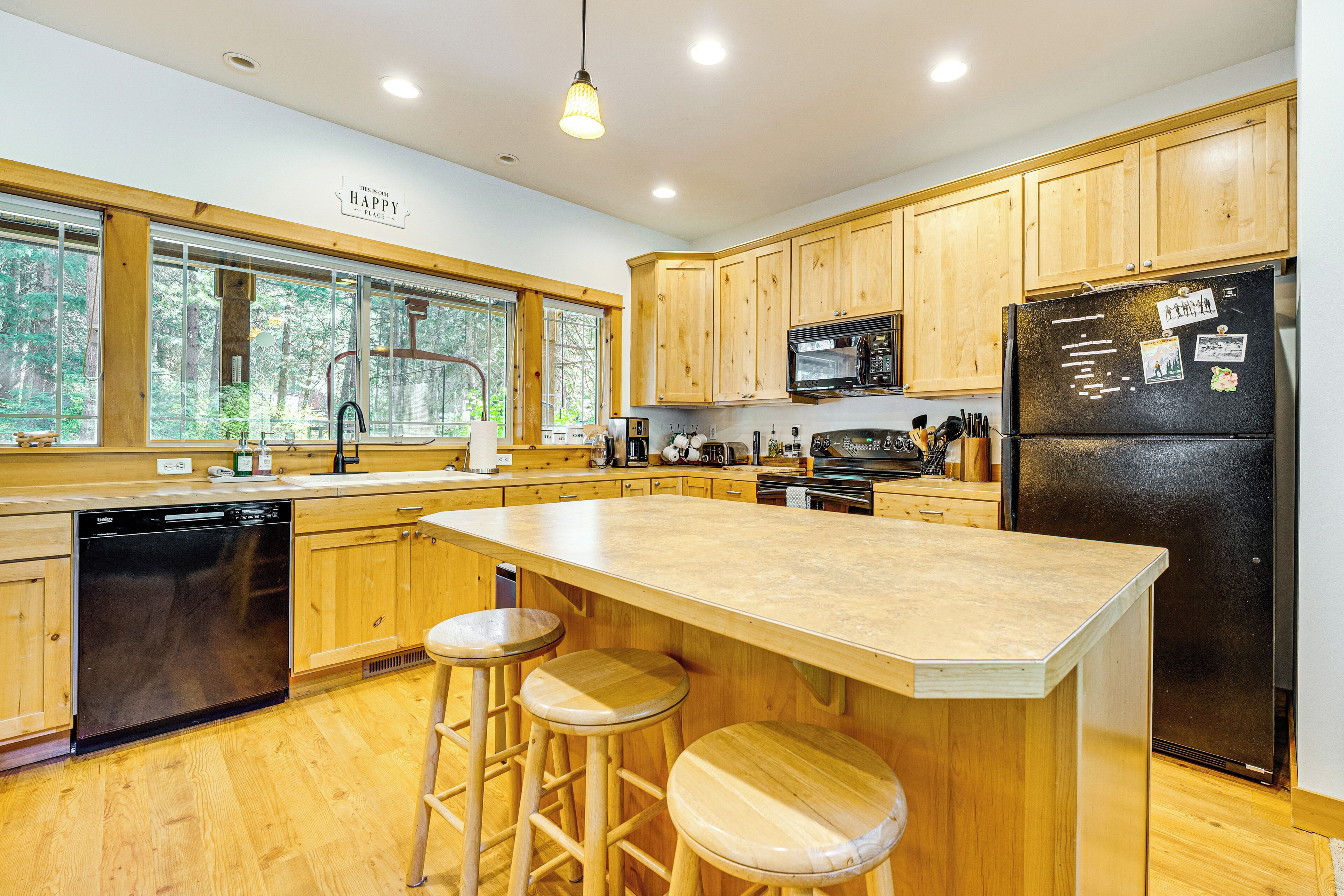 House (3 Bedrooms) | Interior