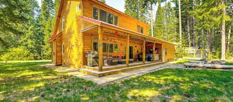 Cle Elum Lake Home w/ Hot Tub & Mountain Views