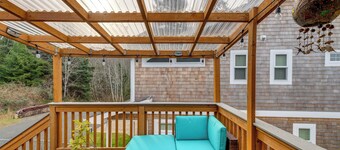 Rockaway Beach Vacation Rental: Walk to Ocean