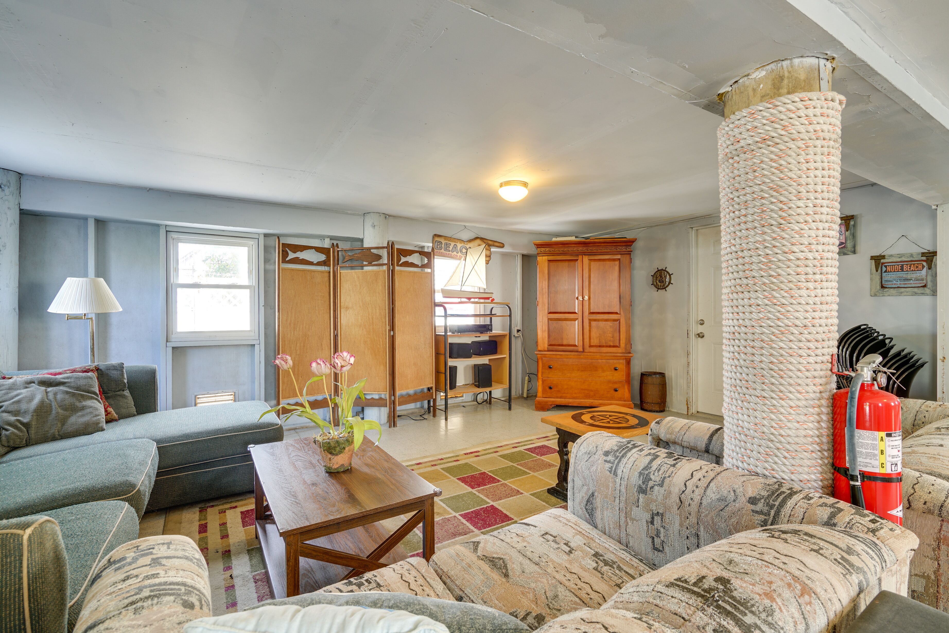 New Jersey Home - Deck, Grill & Walkable to Beach!