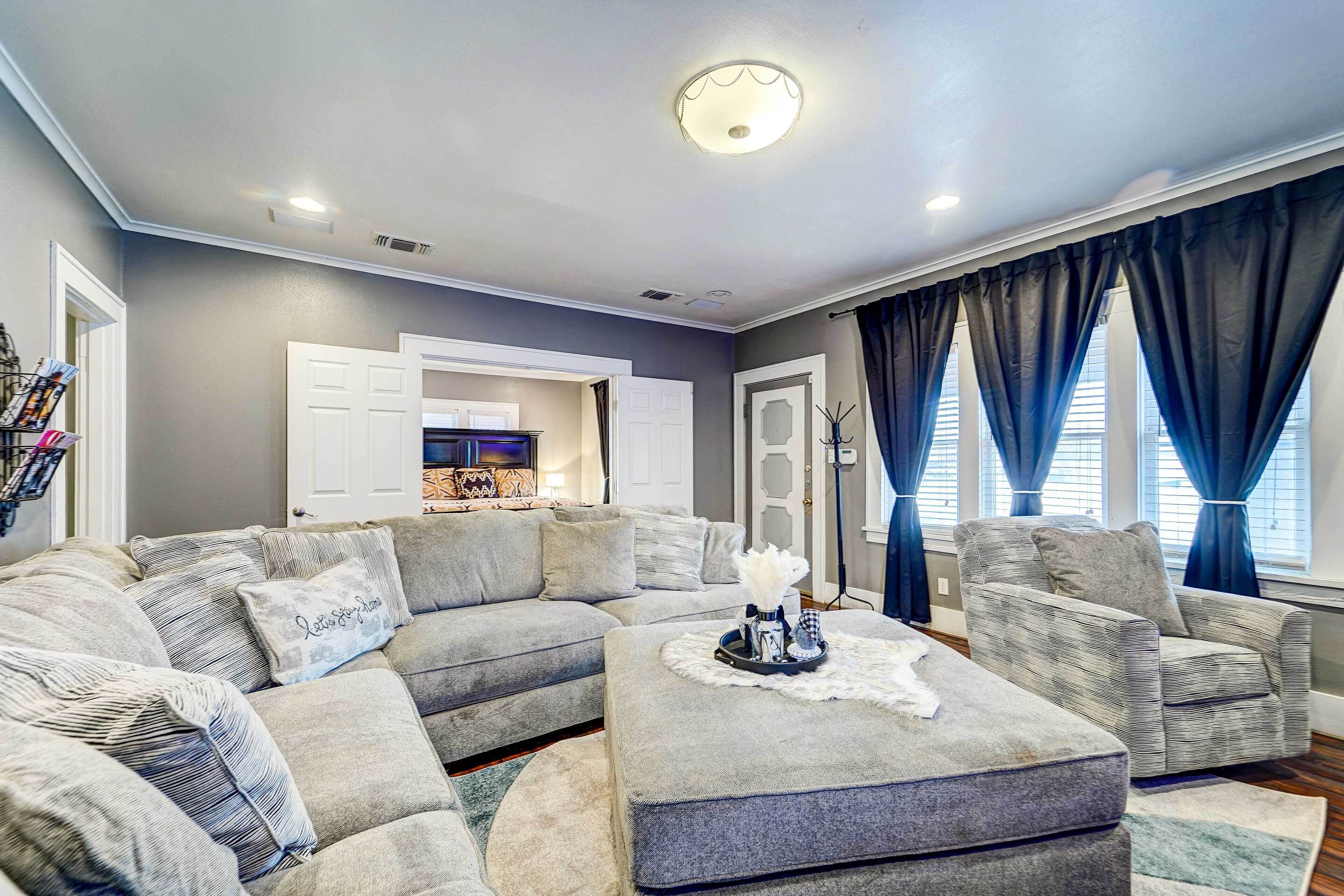 Central Home 1 Mi to Texas Tech + by Dtwn Lubbock