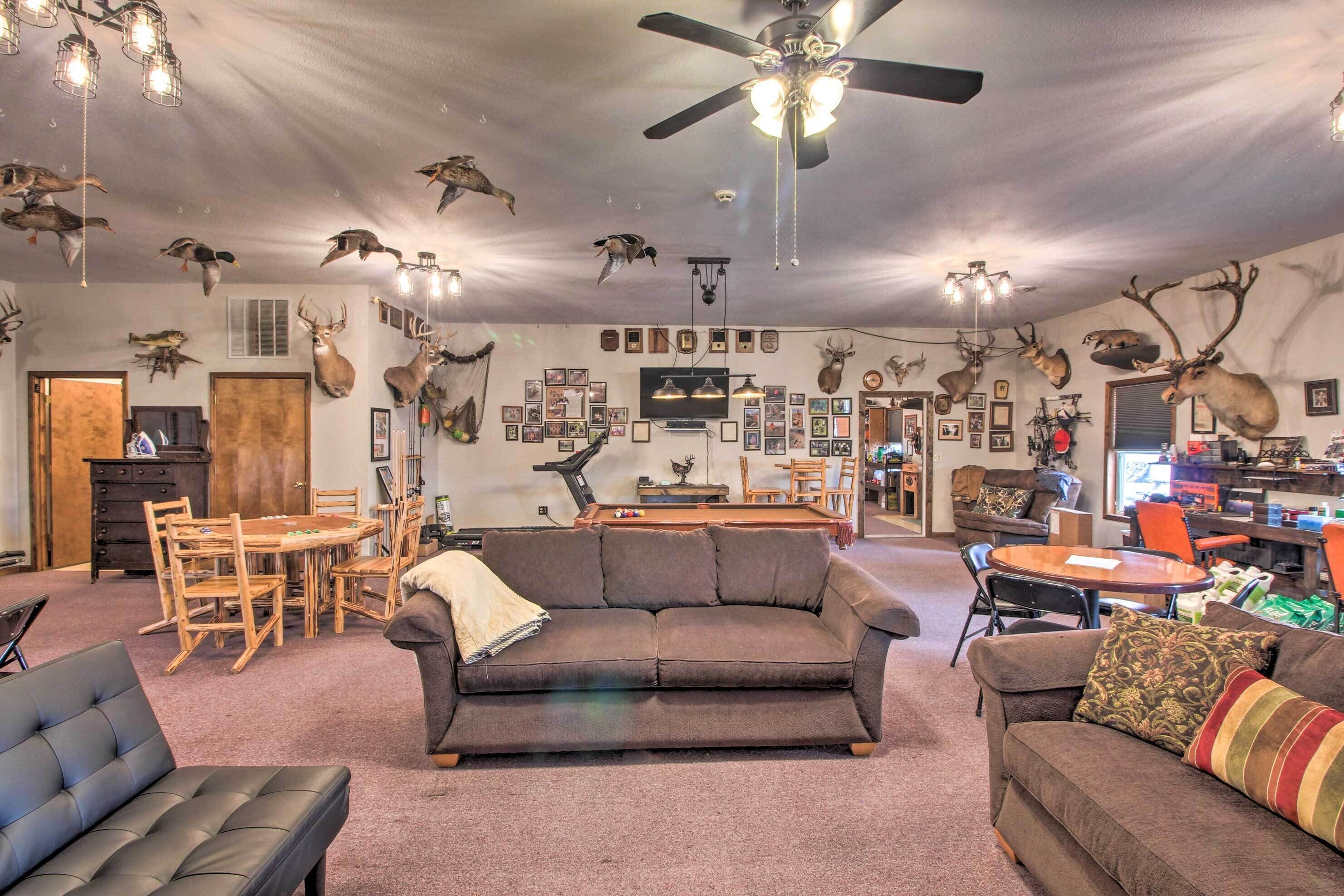 Pheasant Game Farm Missouri Vacation Rental!