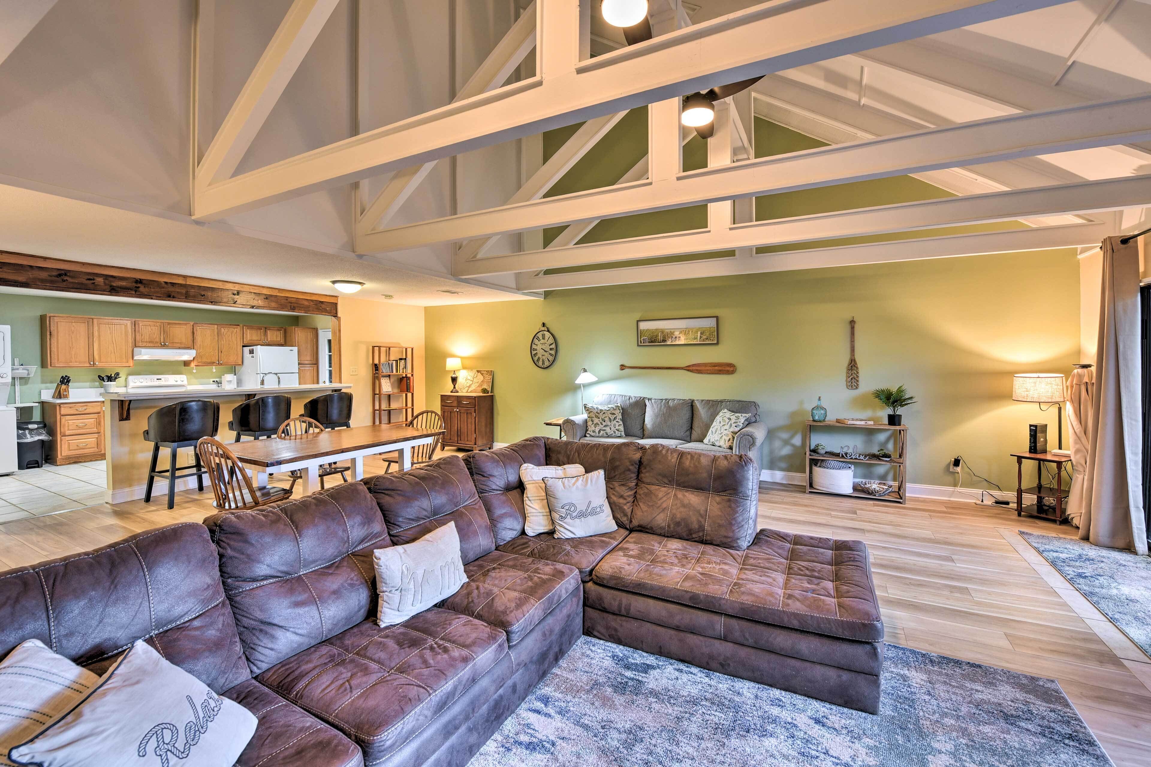 Pet-friendly Retreat in Palmetto Dunes!