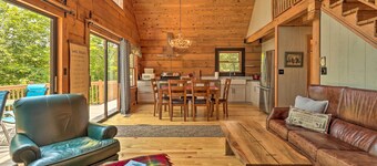 Deck + Game Room: Lakefront Landrum Cabin!