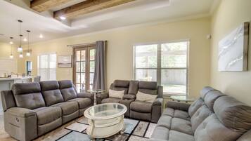 Rumah (4 Bedrooms) | Interior