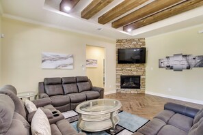 House (4 Bedrooms) | Interior - Chic Texas Abode w/ Patio & Fenced-in Yard! (Tomball)