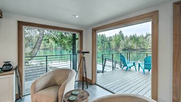 House (1 Bedroom) | Interior