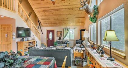4 Mi to Pine Lake: Hathaway Pines Cabin w/ Deck