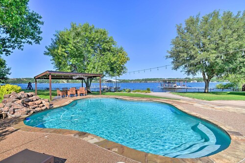 Spacious Granbury Home w/ Lakefront Outdoor Oasis!