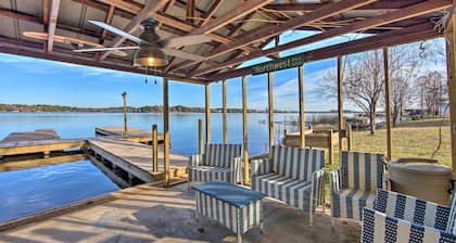 Shared Dock & Lake Access: Daingerfield Tiny Home