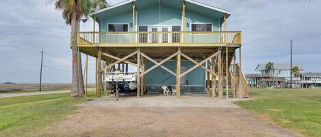 House (3 Bedrooms) | Front of property