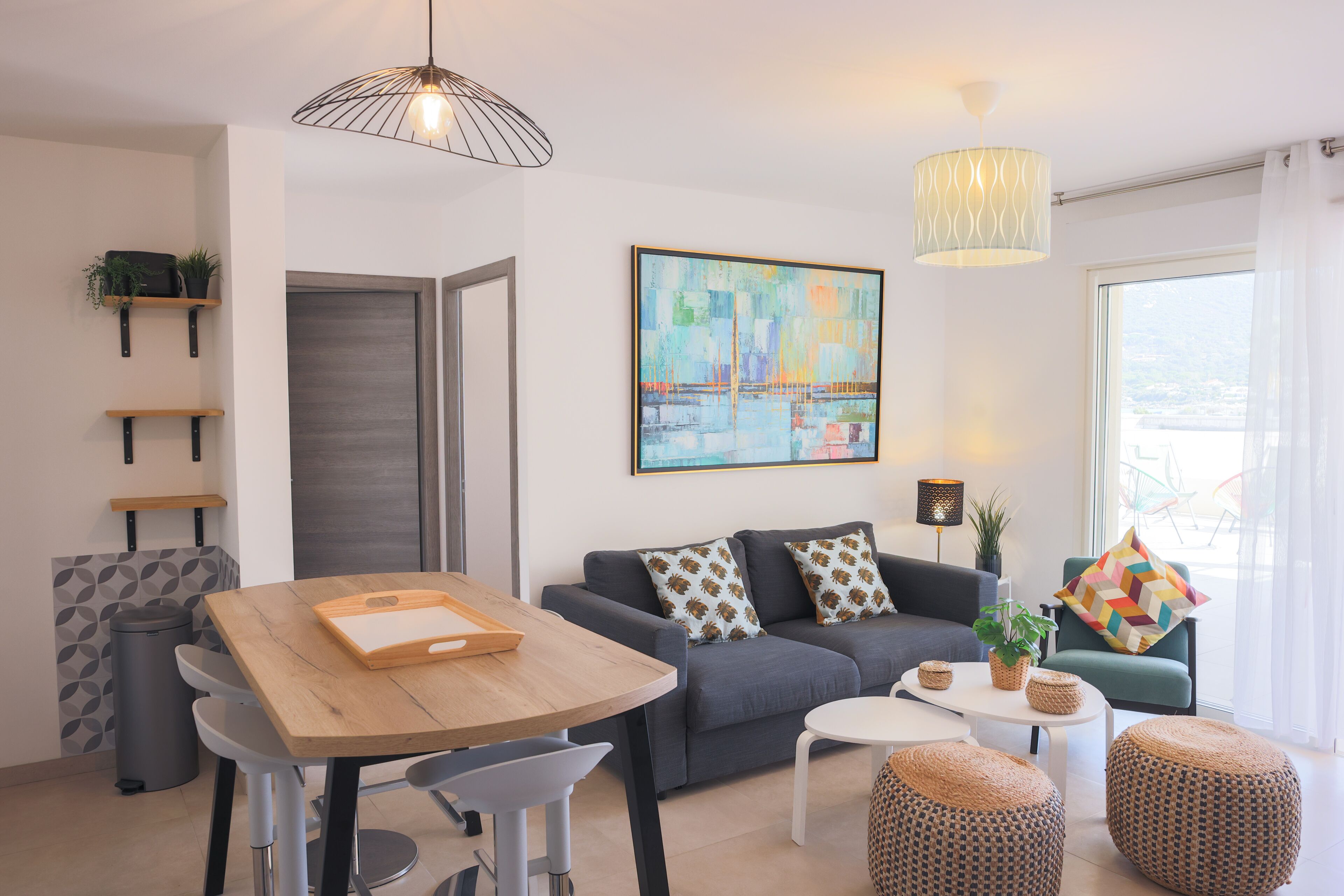 Flat 4/6 persons, Seaside, Large Terrace with sea and mountain view