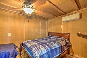 House (1 Bedroom) | Interior