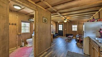 House (1 Bedroom) | Interior