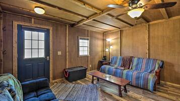 House (1 Bedroom) | Interior