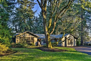 House (3 Bedrooms) | Front of property