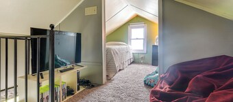 Lake George Cottage w/ Dock, Fire Pit & Kayaks!