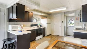 Cottage (1 Bedroom) | Interior