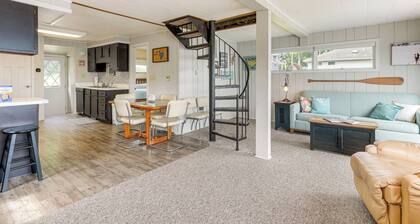 Lake George Cottage w/ Dock, Fire Pit & Kayaks!