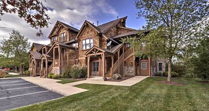 Spacious Condo w/ View < 1 Mi to Mtn Creek Resort!