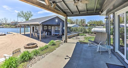 Lakefront Bellevue Home: Private Beach & Fire Pit!