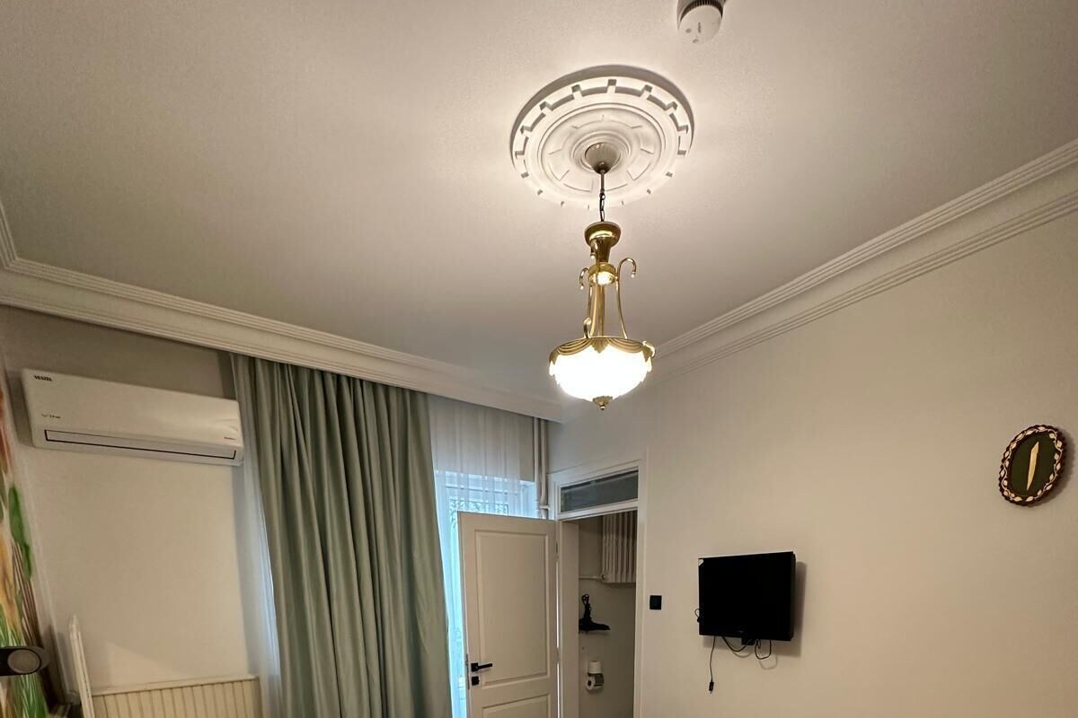 Room, 1 Double Bed, Non Smoking | Premium bedding, laptop workspace, soundproofing, WiFi (free)