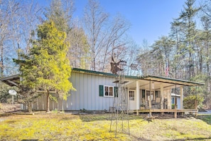 Exterior - Penrose Home w/ Covered Deck + Fire Pit! (Penrose)