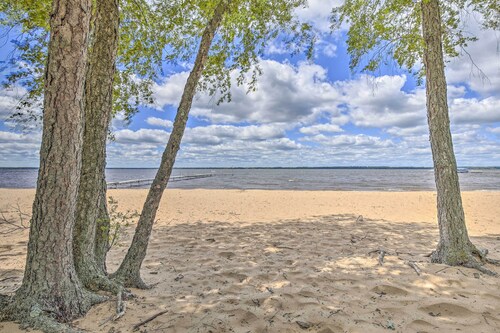 NEW Cute & Charming Cottage Near Castle Rock Lake!